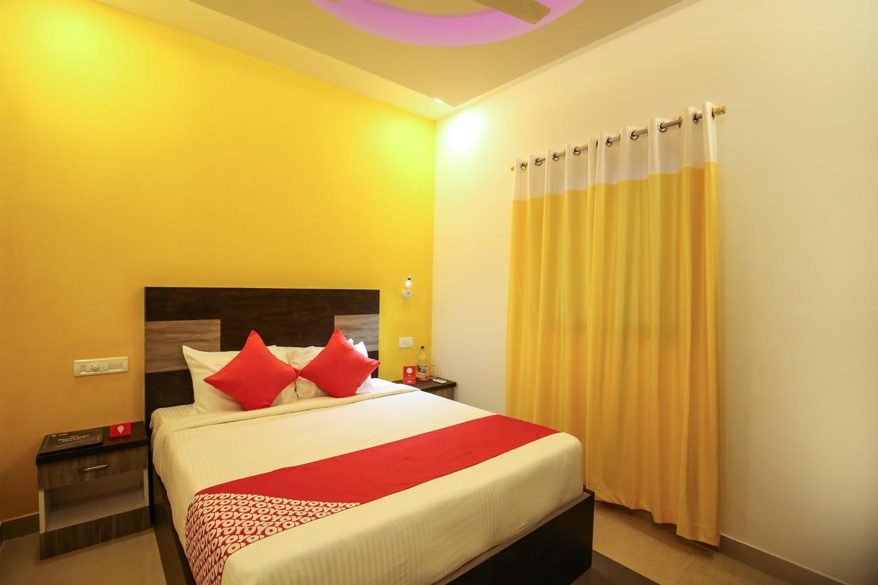 Hotel Oyo 10152 Rail View Residency Alappuzha Exteriér fotografie