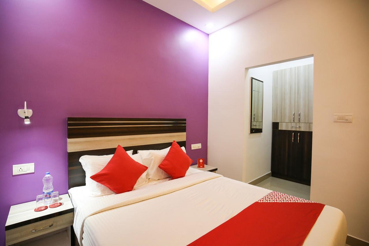 Hotel Oyo 10152 Rail View Residency Alappuzha Exteriér fotografie