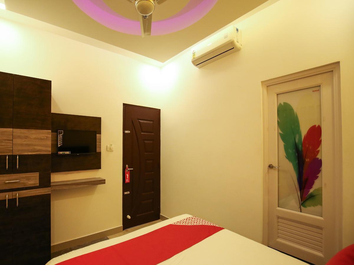 Hotel Oyo 10152 Rail View Residency Alappuzha Exteriér fotografie