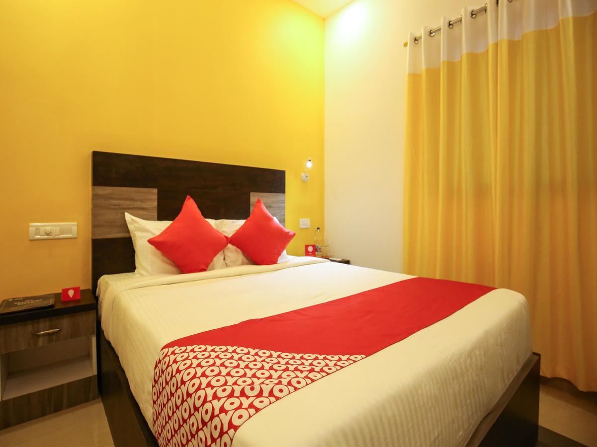 Hotel Oyo 10152 Rail View Residency Alappuzha Exteriér fotografie