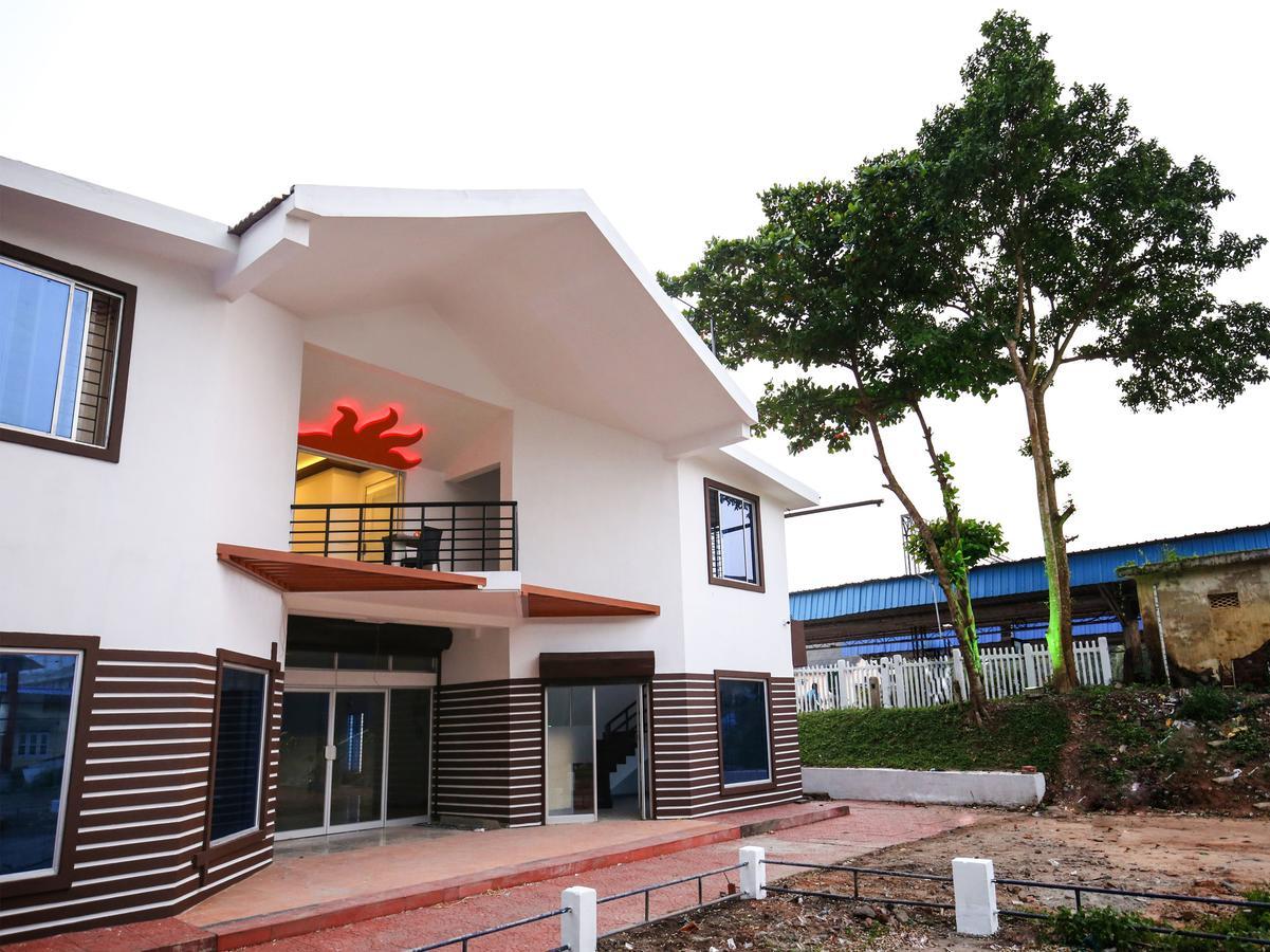 Hotel Oyo 10152 Rail View Residency Alappuzha Exteriér fotografie